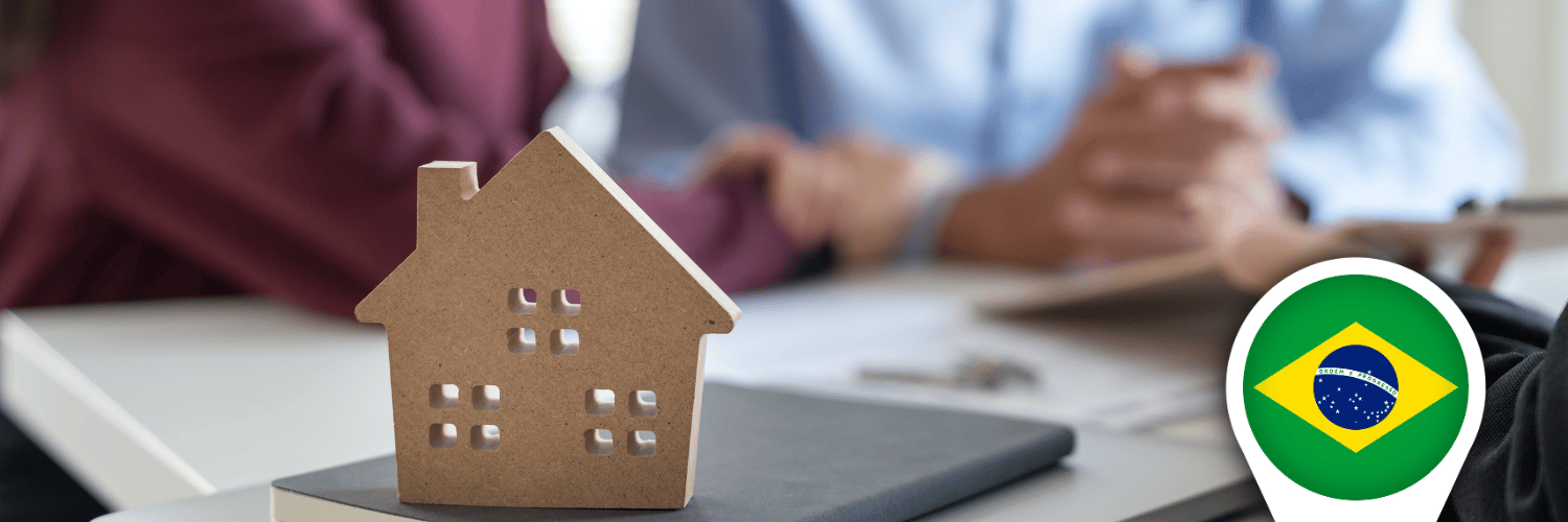 Brazilian real estate lawyer reviewing an off‑plan purchase contract with a foreign buyer