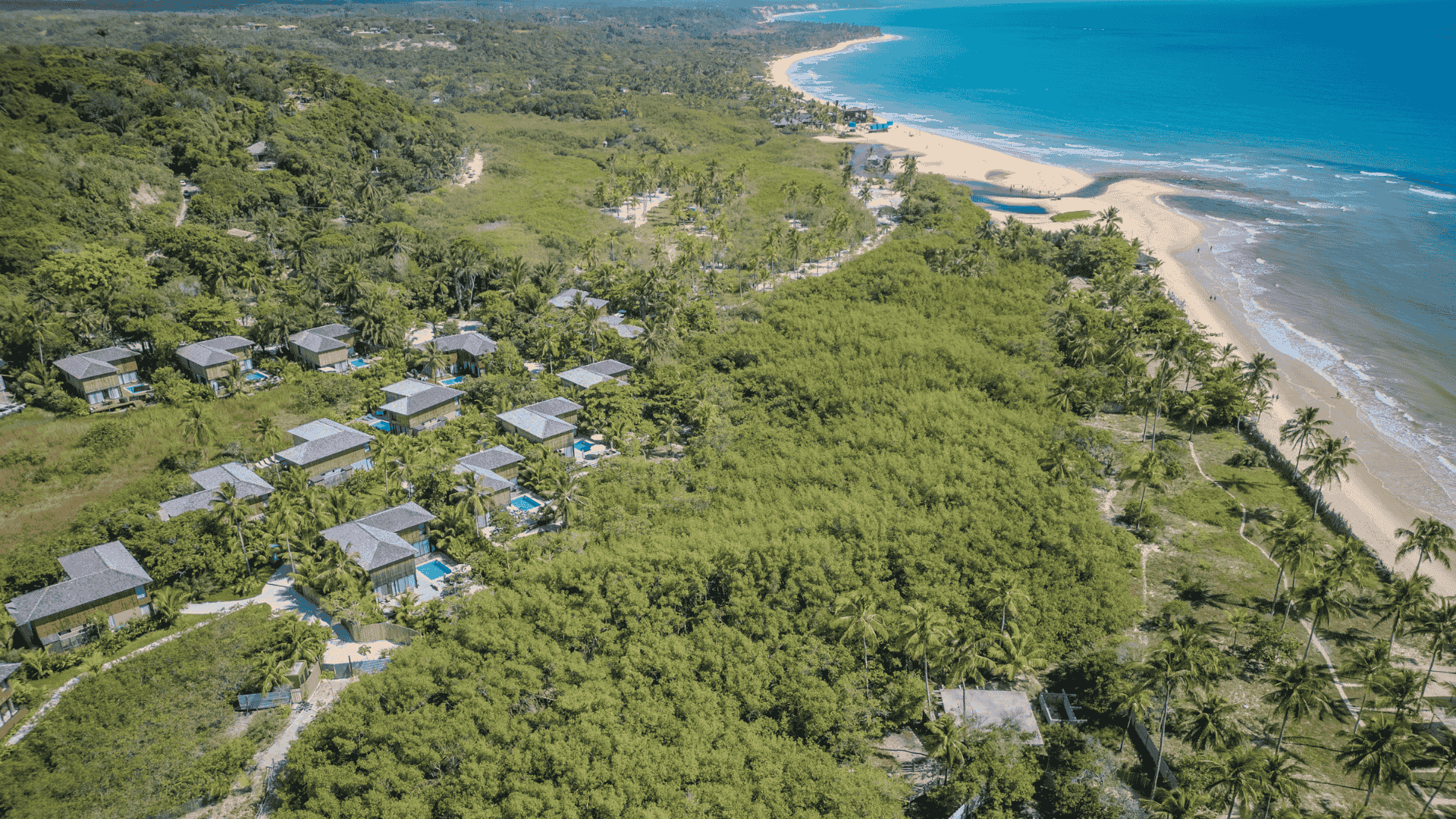 Houses near the beach in Trancoso | Photo by: Janderson Saturnino