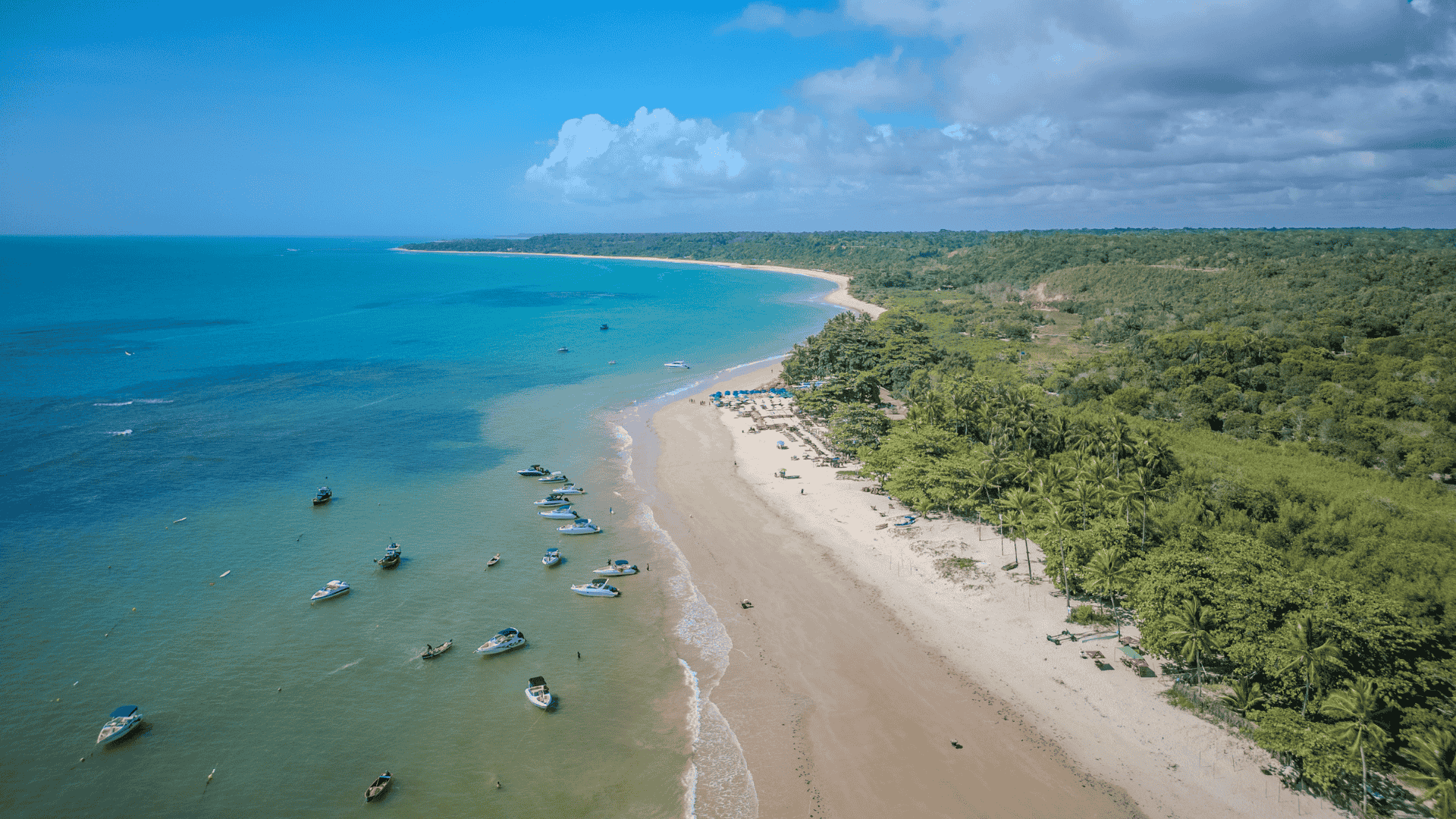 Sunny day at Coqueiros Beach | Photo by: Janderson Saturnino