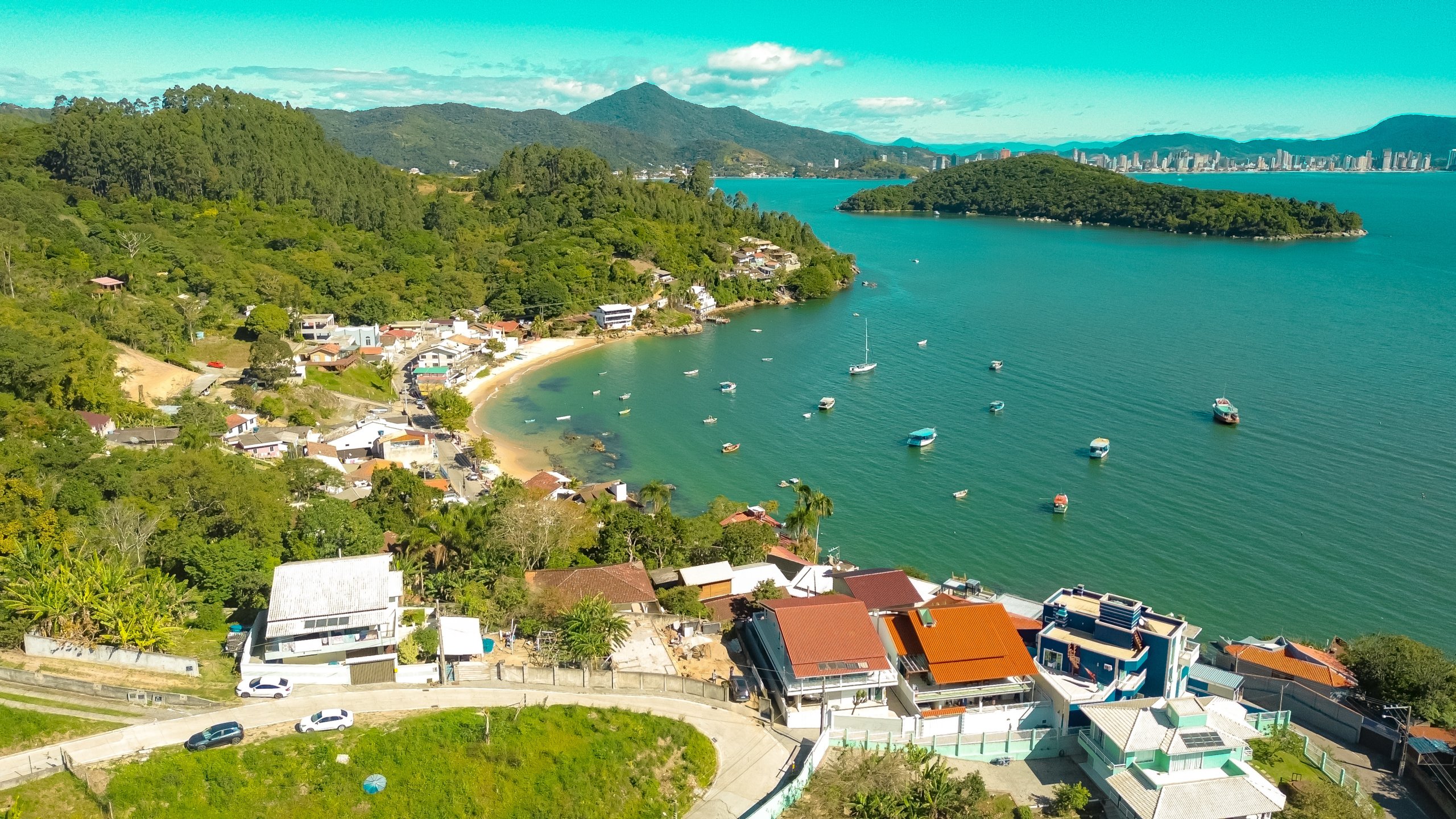 Ilha de Porto Belo, Santa Catarina | Photo by: Merlin Donald