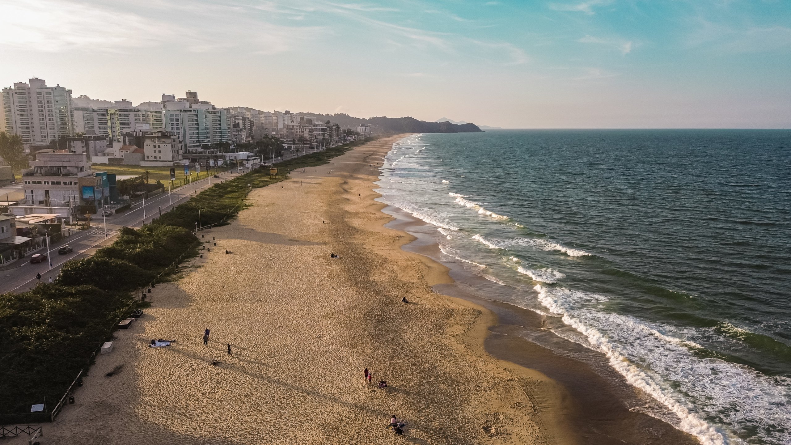 Evening coastline of Praia Brava, Itajaí | Photo by: Merlin Donald