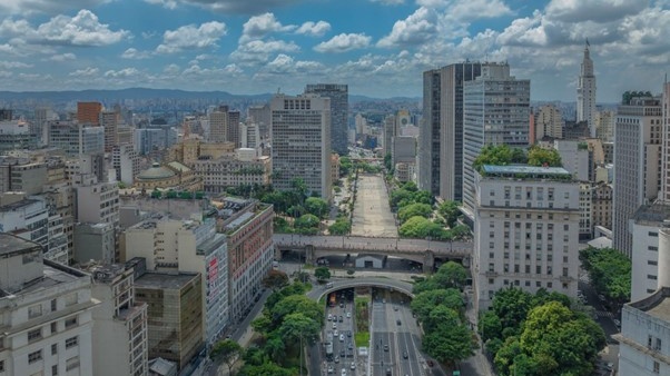 Aerial view of downtown Sao Paulo | Photo by: Marcelo Sonohara