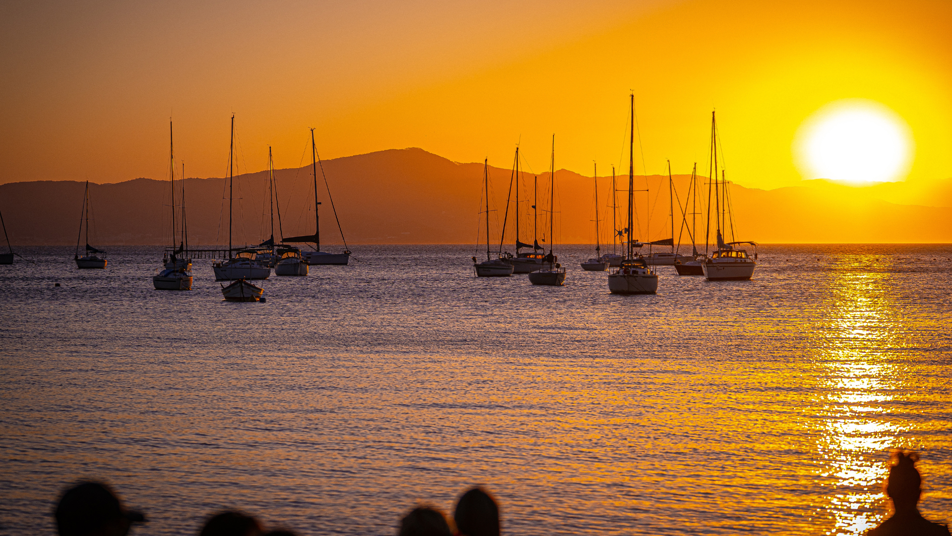 Beautiful sunset in Florianopolis _ Photo by_ Merlin Donald