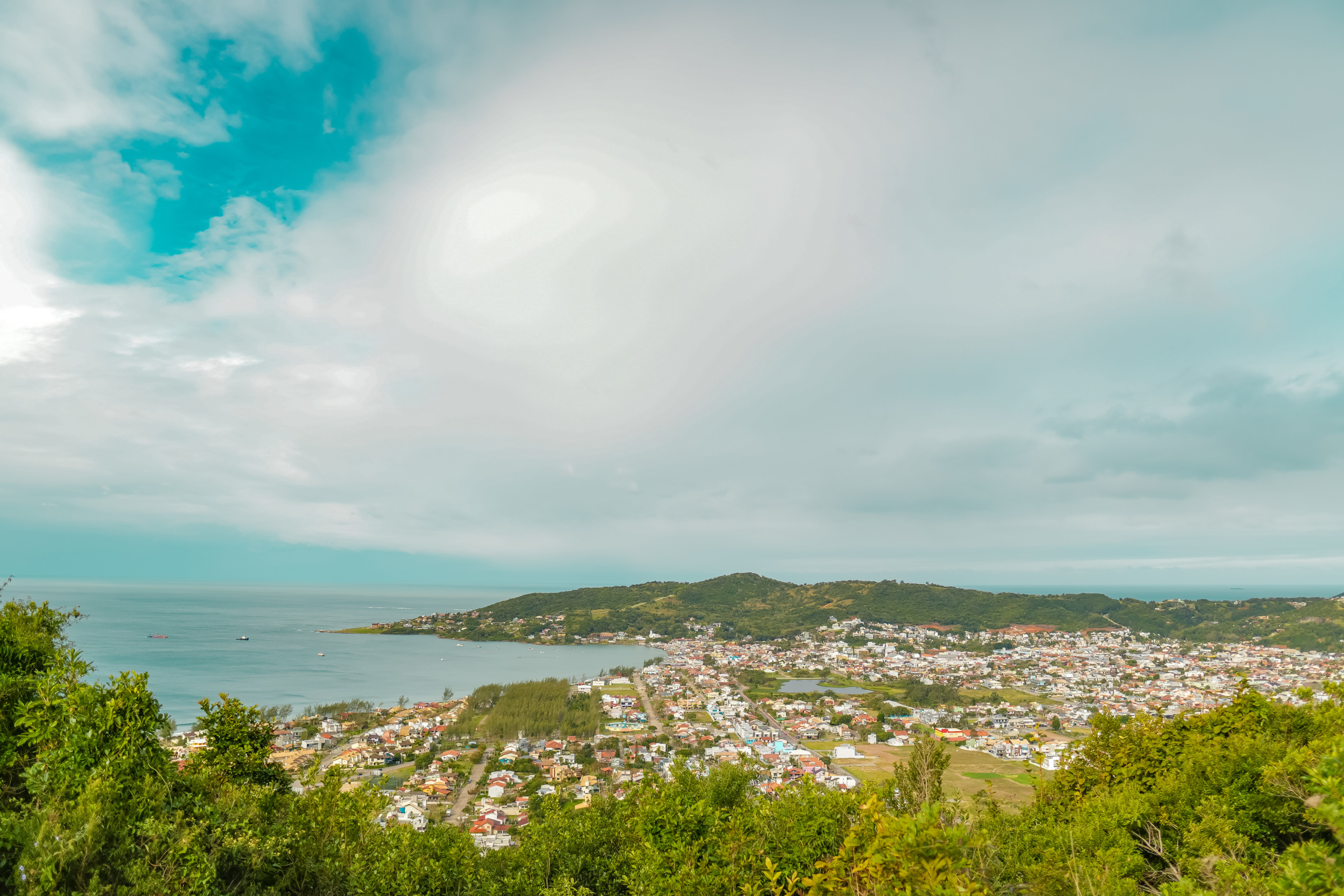 Morro das Antenas view of Garopaba coastline | Photo by: Merlin Donald