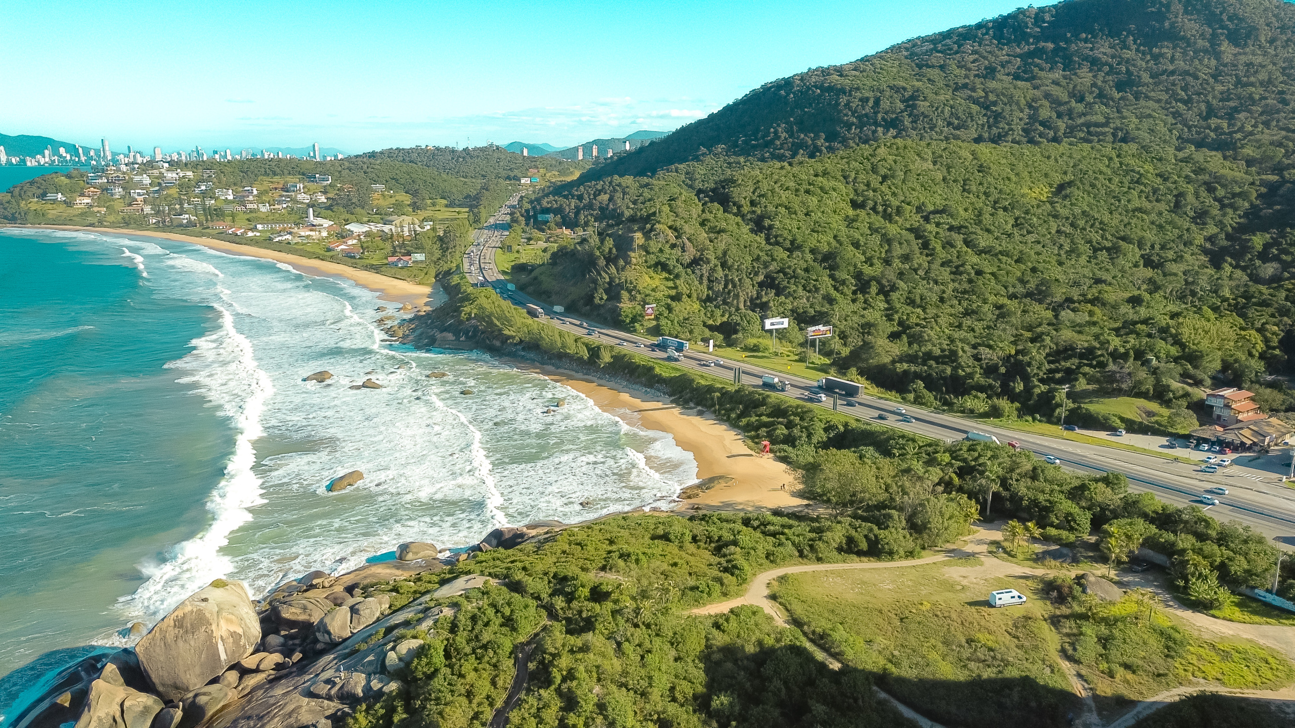 Praia do Plaza beachfront in Itapema, Santa Catarina | Photo by: Merlin Donald