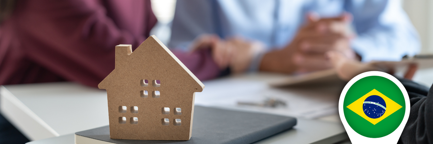 Brazilian real estate lawyer reviewing an off‑plan purchase contract with a foreign buyer